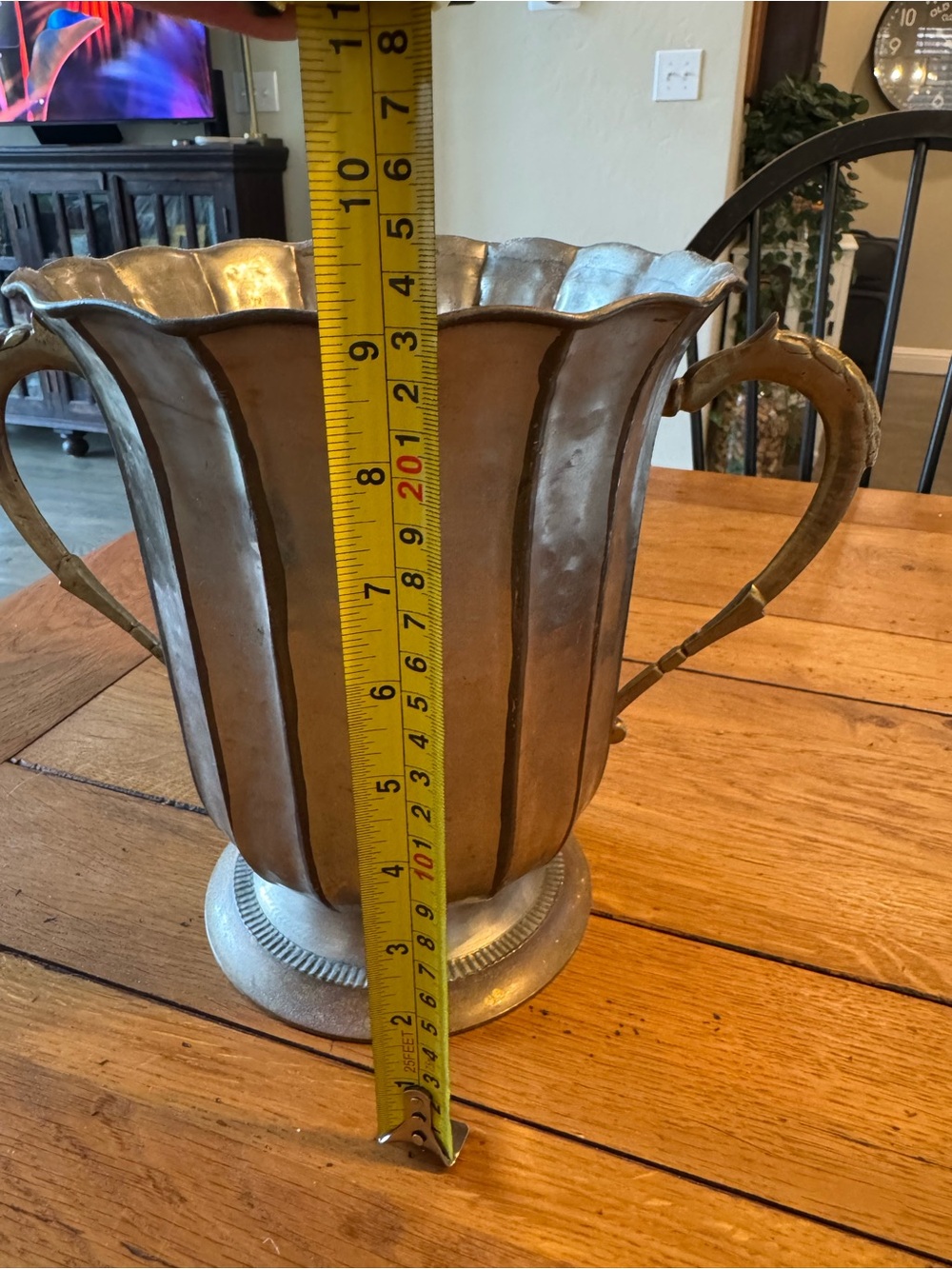 Vintage hammered two-tone brass and silver-plated ice bucket - Picture 6 of 7